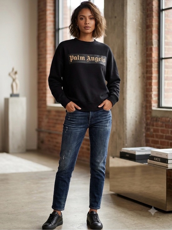 Palm Angels Sweaters - Palm Angels classic gothic logo sweatshirt